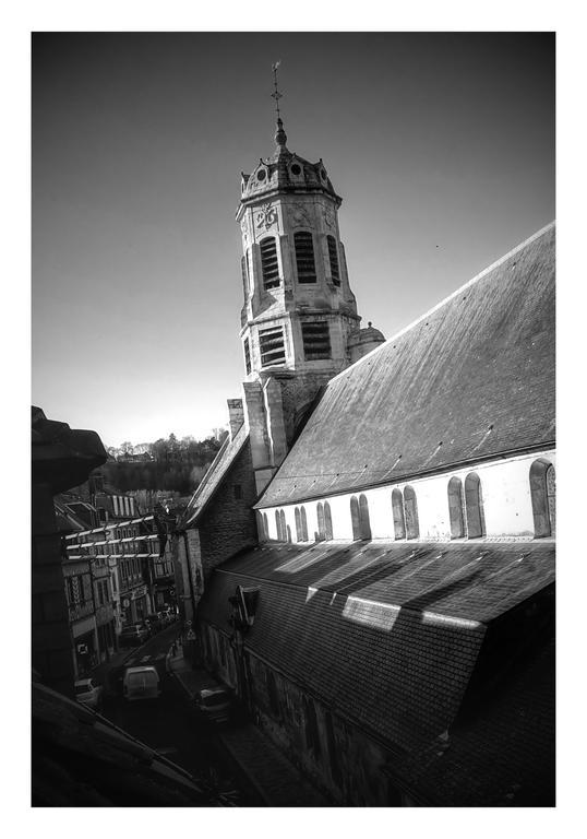 Le Saint Leonard... Il Est Vert Honfleur Eksteriør bilde